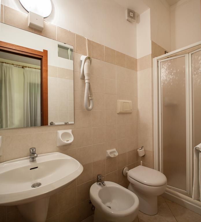 Hotel La Terrazza Cagliari Rum bild