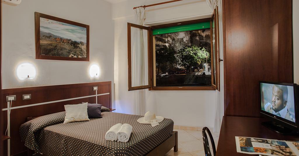 Hotel La Terrazza Cagliari Rum bild