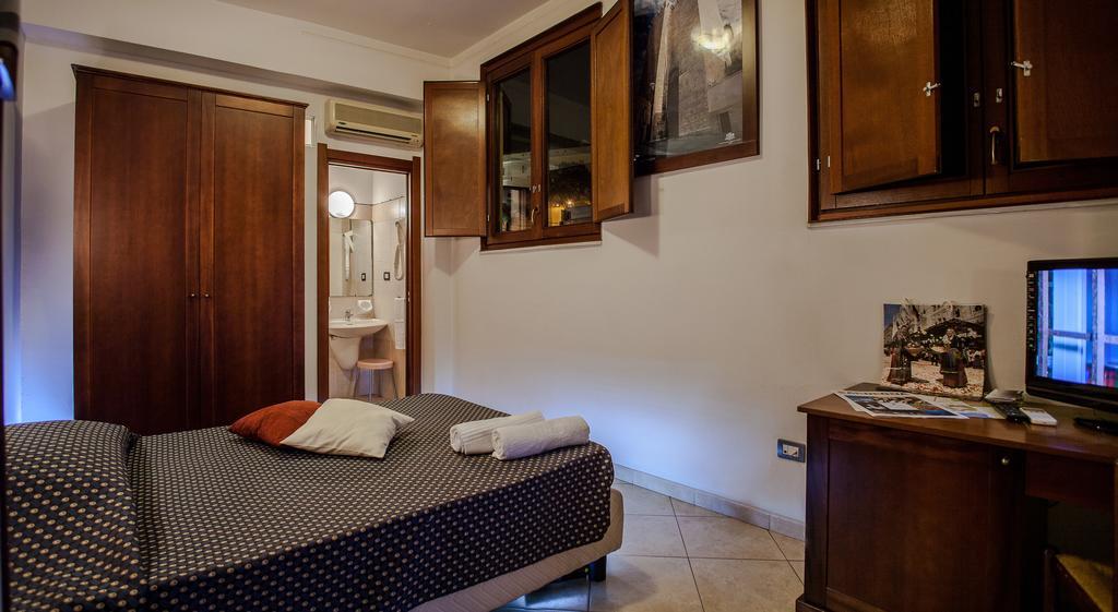 Hotel La Terrazza Cagliari Rum bild