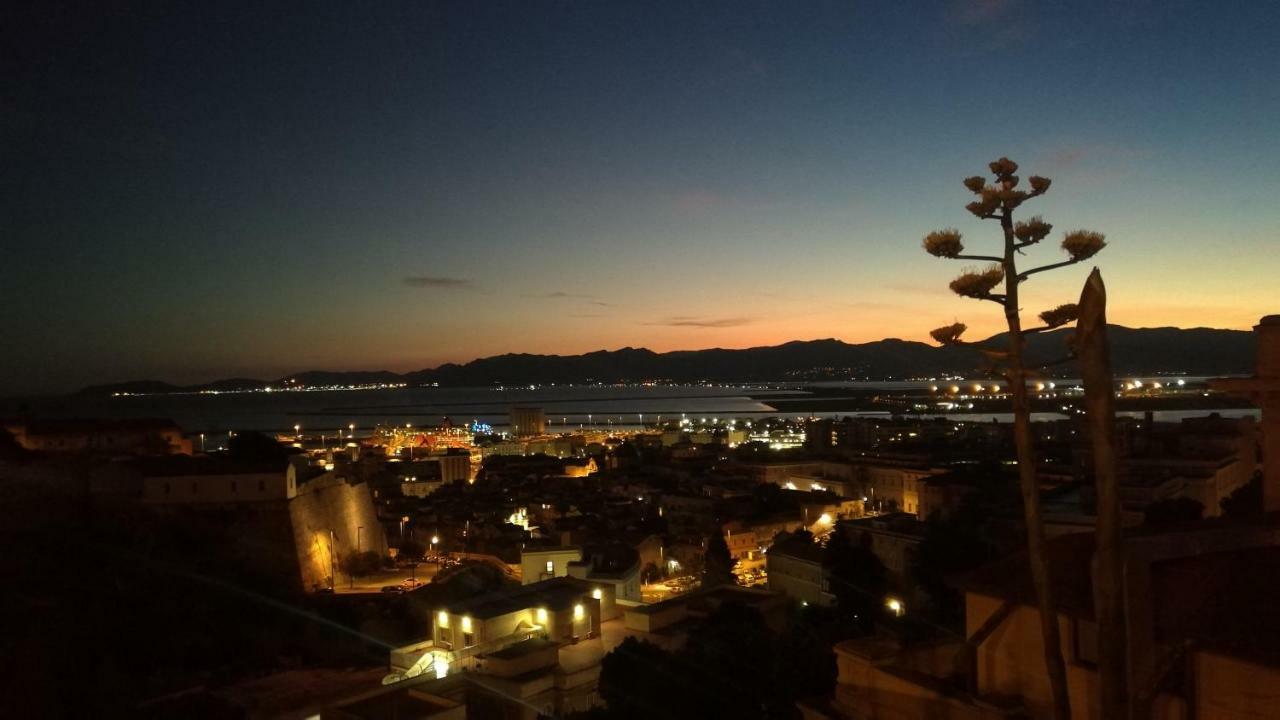 Hotel La Terrazza Cagliari Exteriör bild