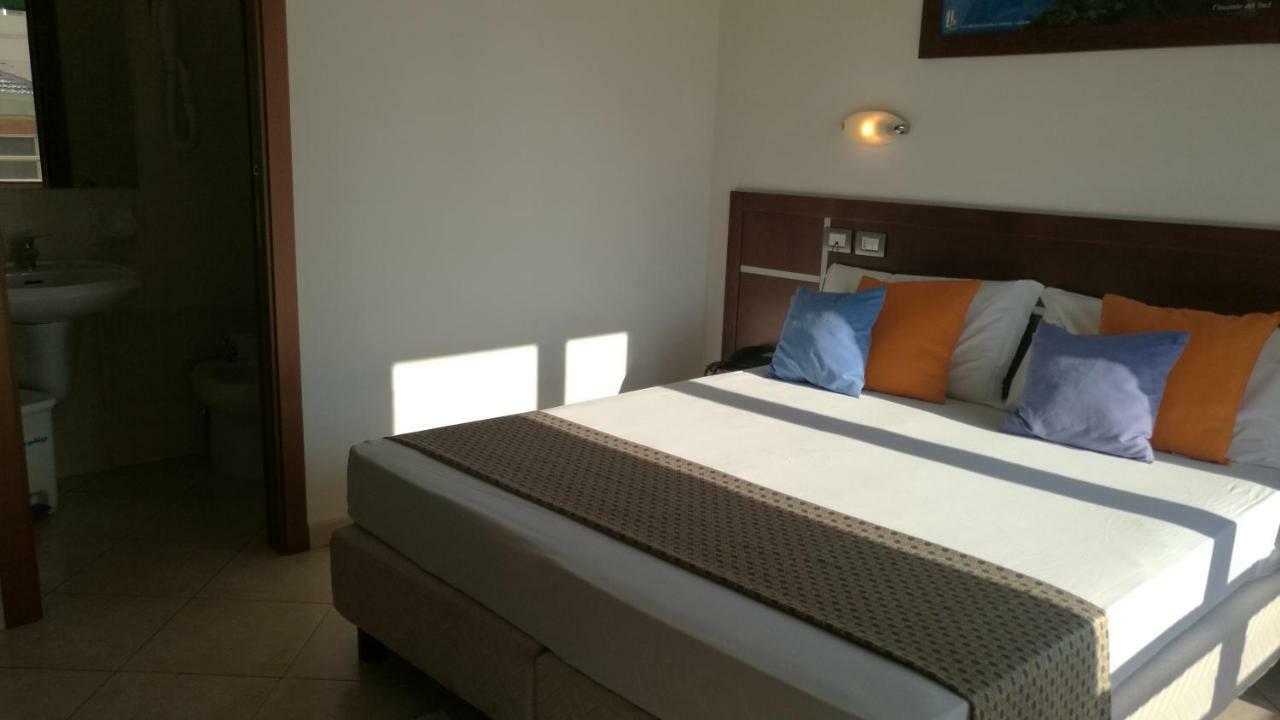 Hotel La Terrazza Cagliari Exteriör bild